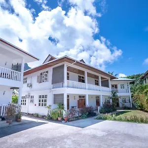Appartamento La Maison Hibiscus Self Catering, Beau Vallon (Mahe)