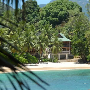  Шале Lilot Beach Chalets